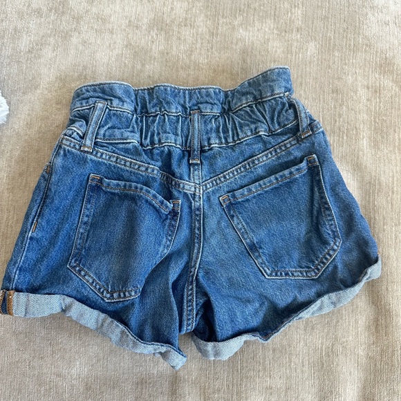 Banana Republic Mom Shorts High Waisted - Picture 7 of 7